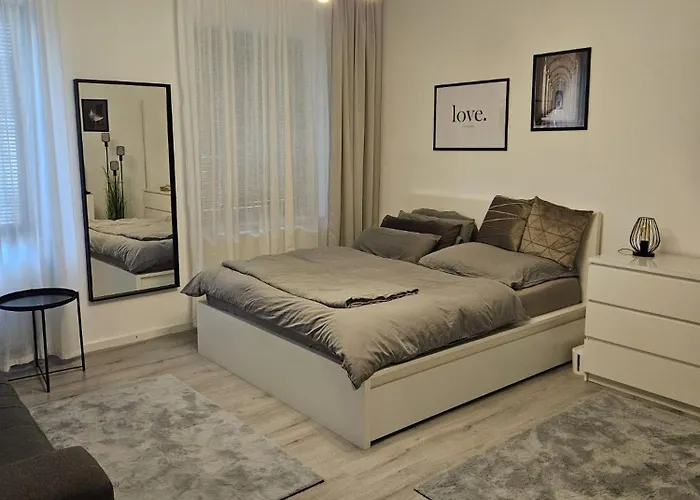 Moderne 2 70 Qm In Altstadtlage Lejlighed Koblenz (Rhineland-Palatinate)